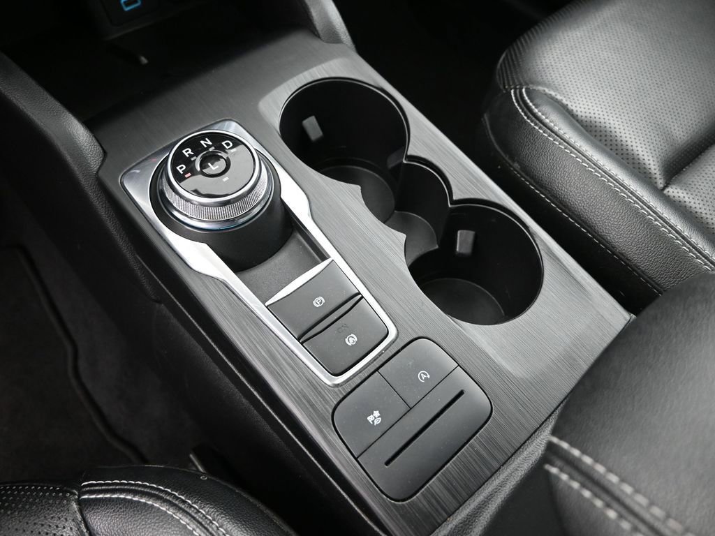 Used 2022 Ford Escape SEL w/ Technology Package AWD/4WD image 15