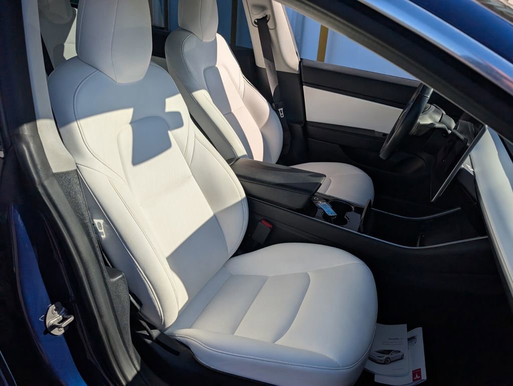 Used 2018 Tesla Model 3 Long Range image 18