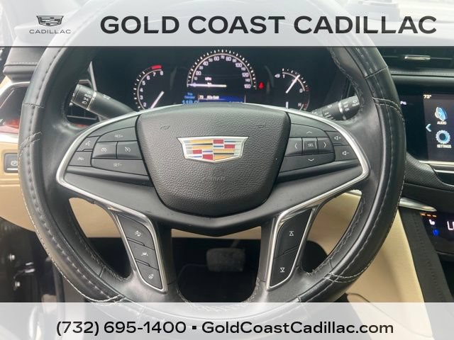 Used 2017 Cadillac XT5 Premium Luxury FWD image 16