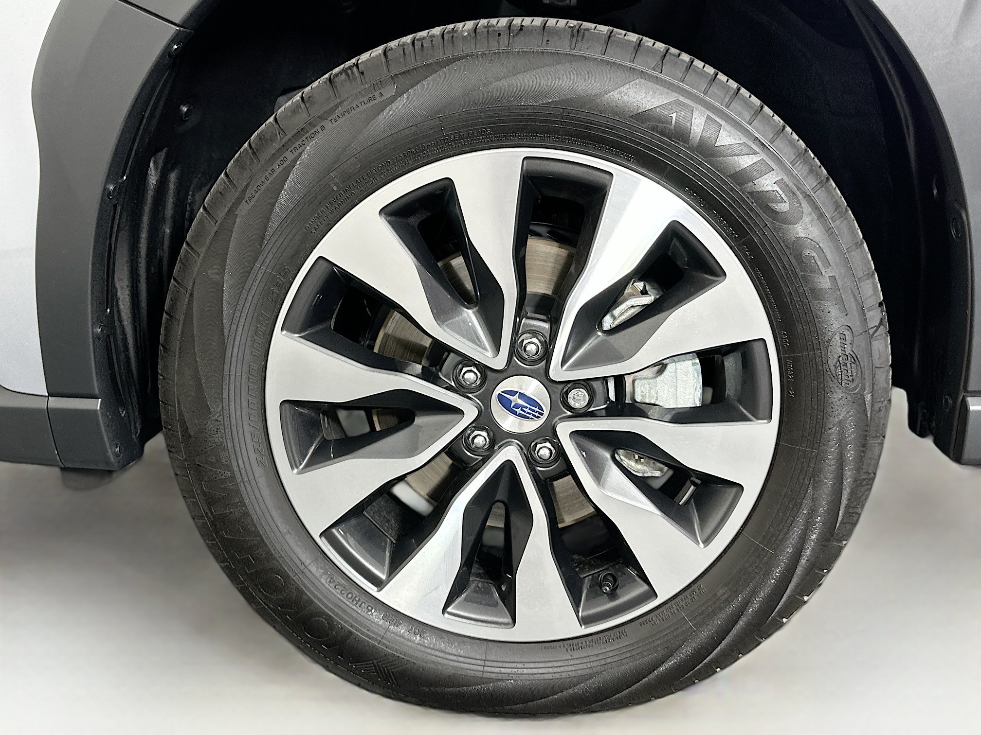 Used 2025 Subaru Outback Limited AWD/4WD image 11