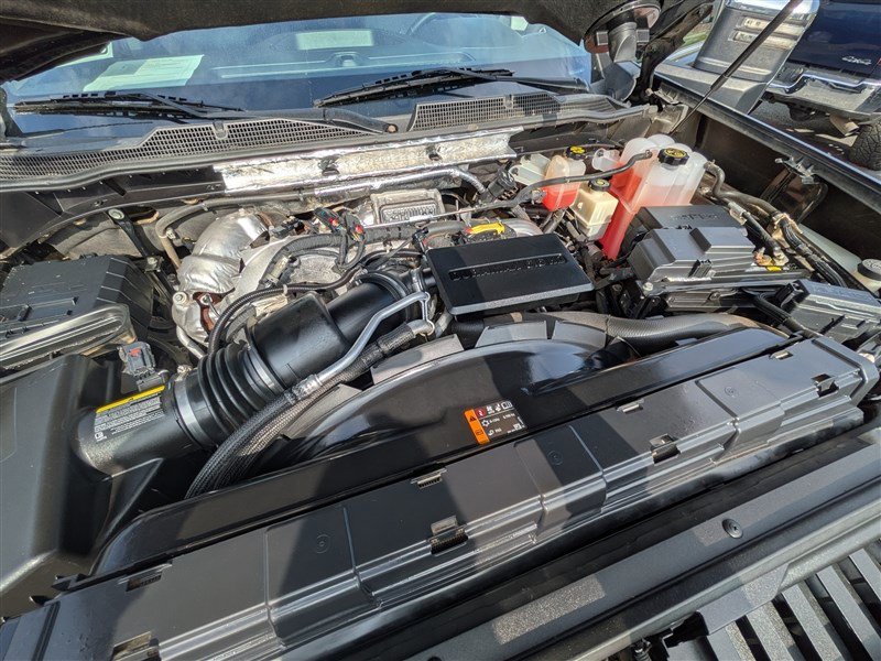 Used 2020 Chevrolet Silverado 2500 LTZ w/ LTZ Plus Package AWD/4WD image 15