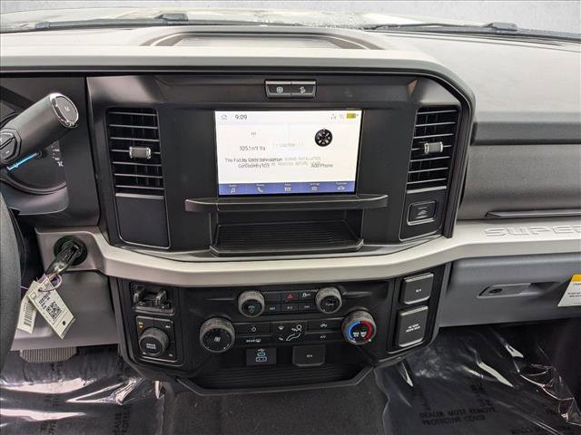 New 2026 Ford F250 XLT w/ FX4 Off-Road Package image 12