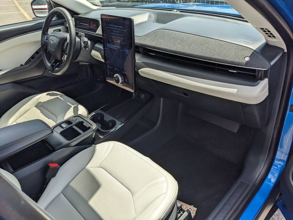 Used 2025 Ford Mustang Mach-E Premium image 13