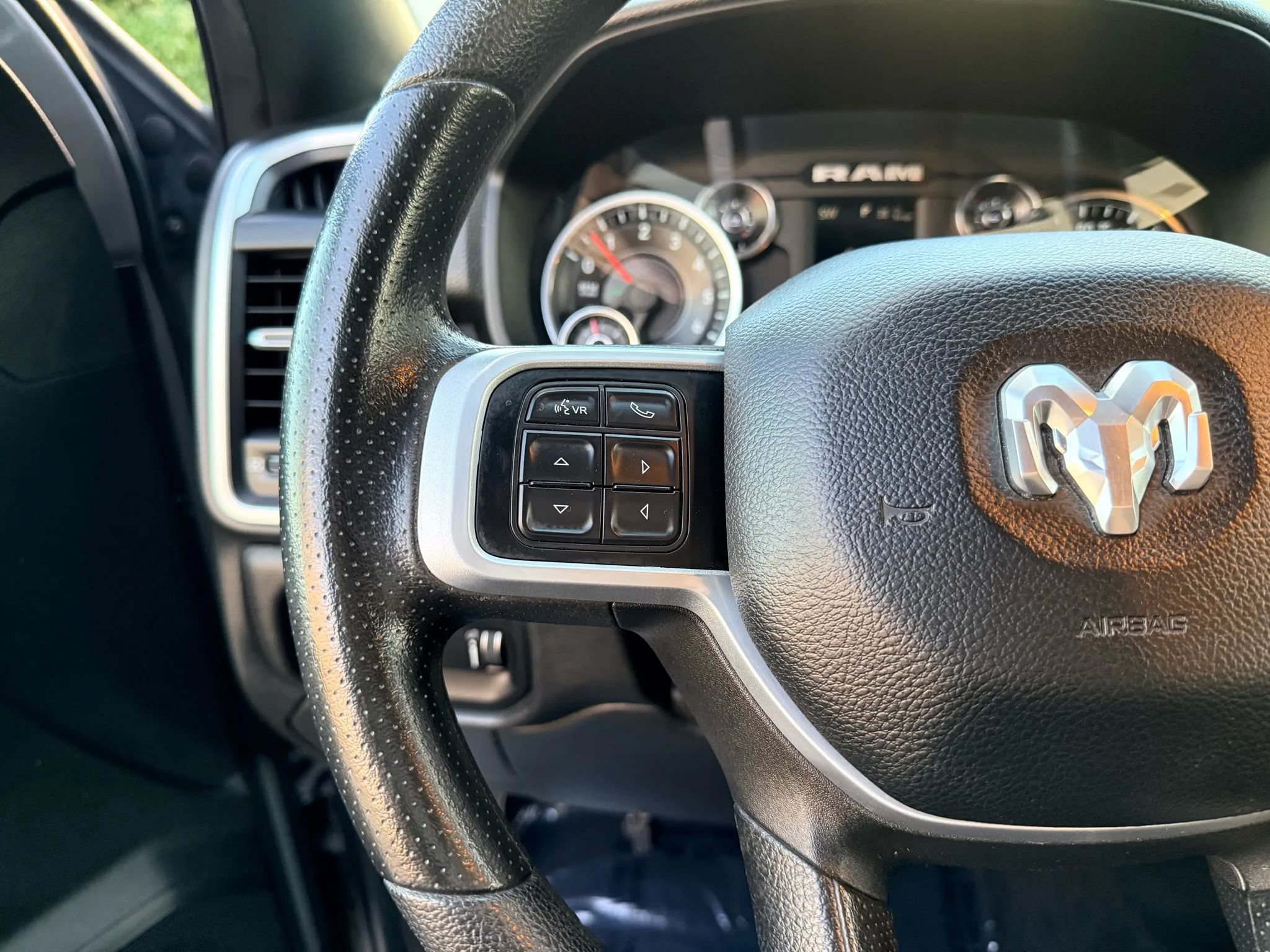Used 2022 RAM 2500 Big Horn AWD/4WD image 26