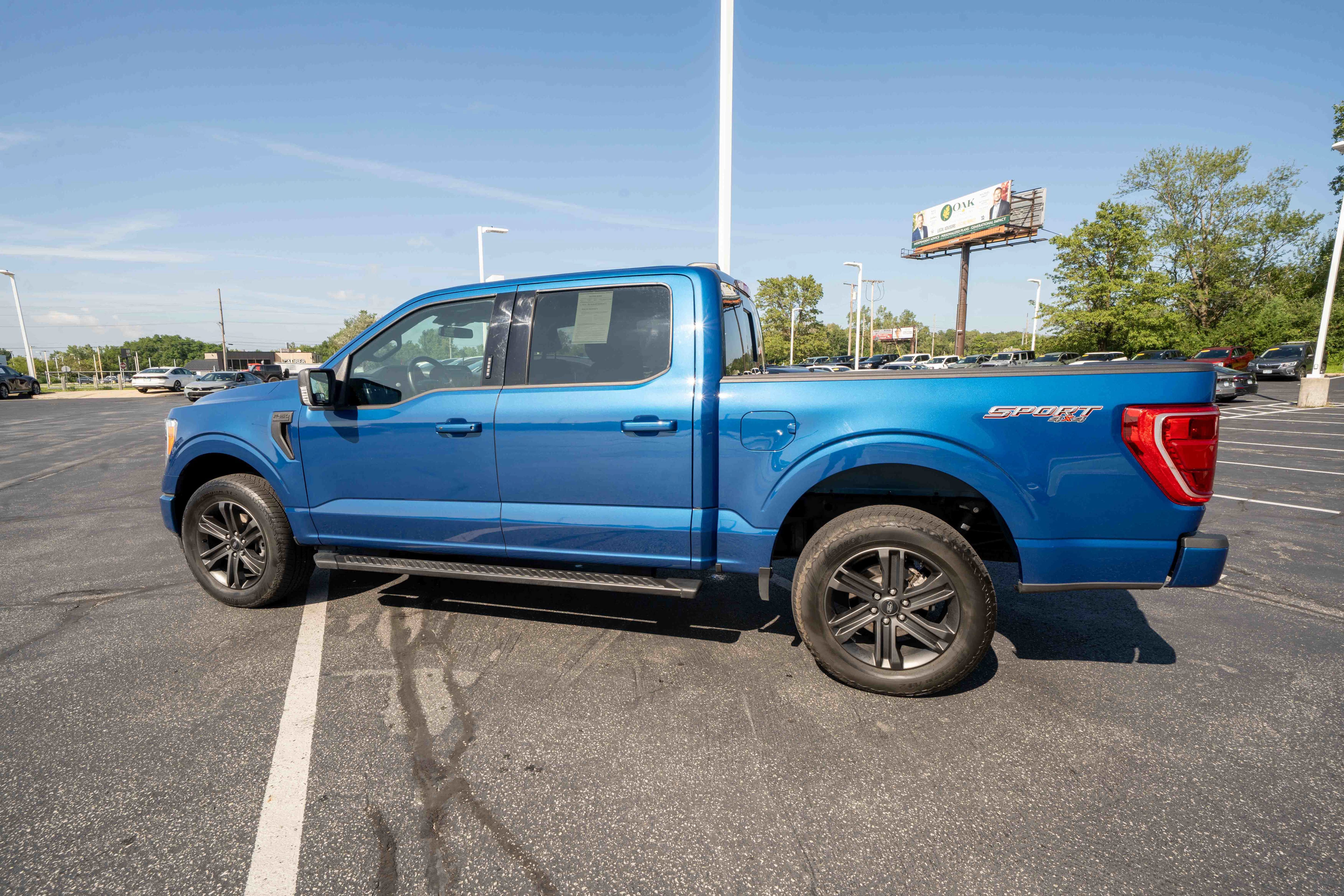 Used 2022 Ford F150 XLT w/ Equipment Group 302A High AWD/4WD image 4