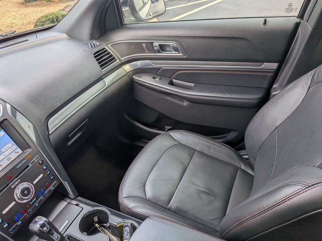 Used 2018 Ford Explorer Sport w/ Equipment Group 401A AWD/4WD image 18