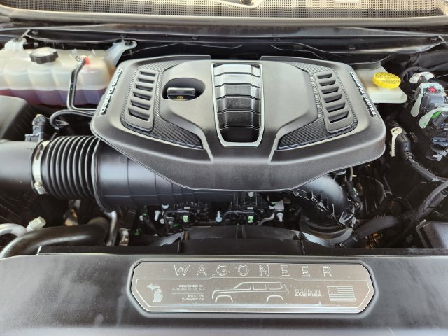 Used 2024 Jeep Grand Wagoneer L Series III AWD/4WD image 30