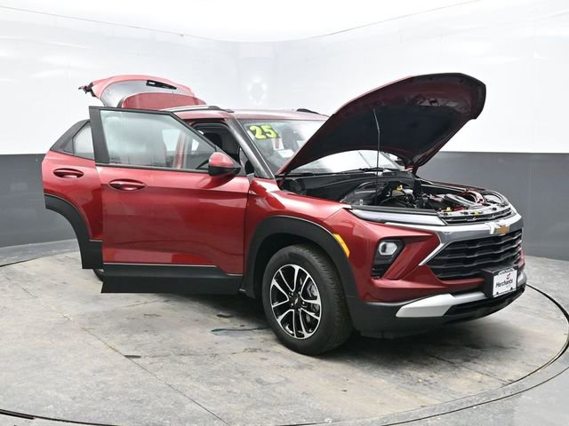 Used 2025 Chevrolet TrailBlazer LT image 35