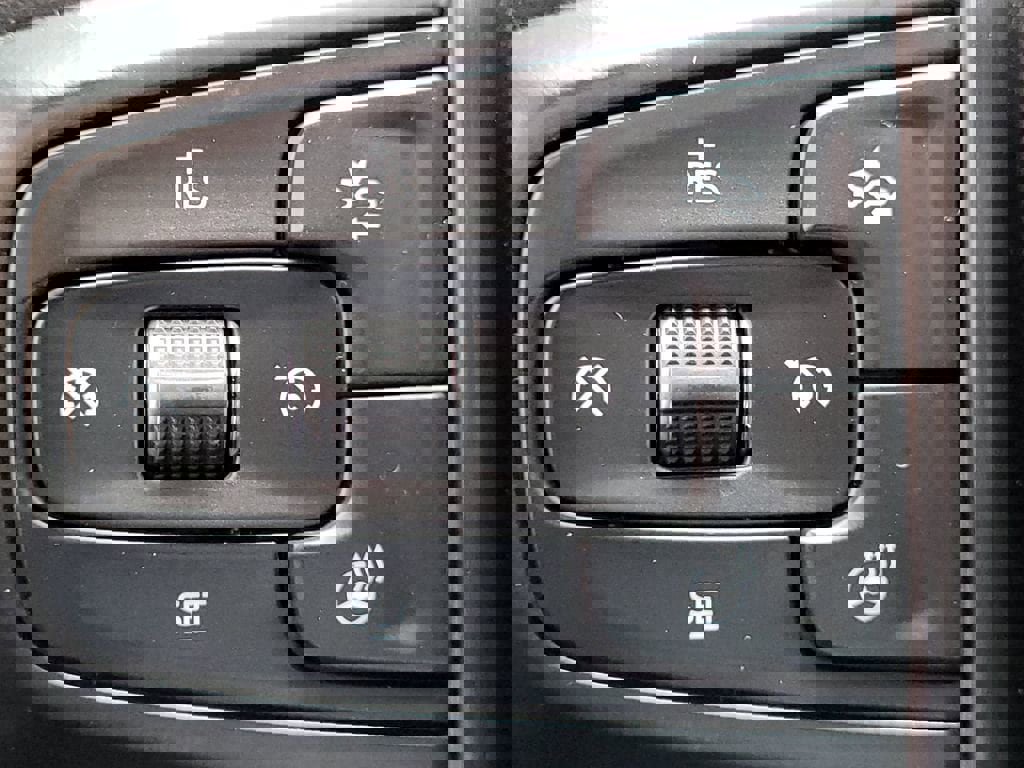 Certified 2022 GMC Sierra 1500 AT4 image 9