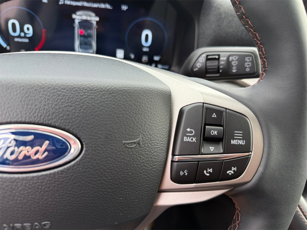 New 2025 Ford Explorer Active w/ Active Comfort Package image 24