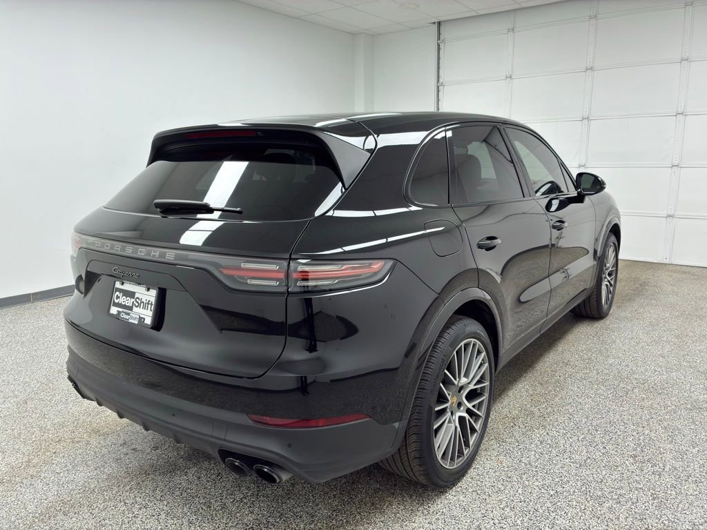 Used 2022 Porsche Cayenne Platinum Edition AWD/4WD image 11