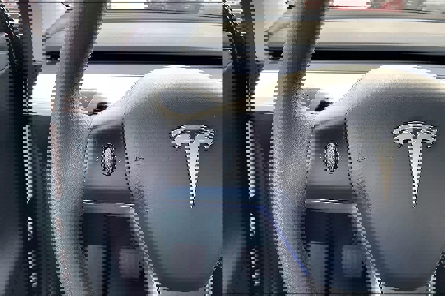 Used 2023 Tesla Model Y AWD image 20