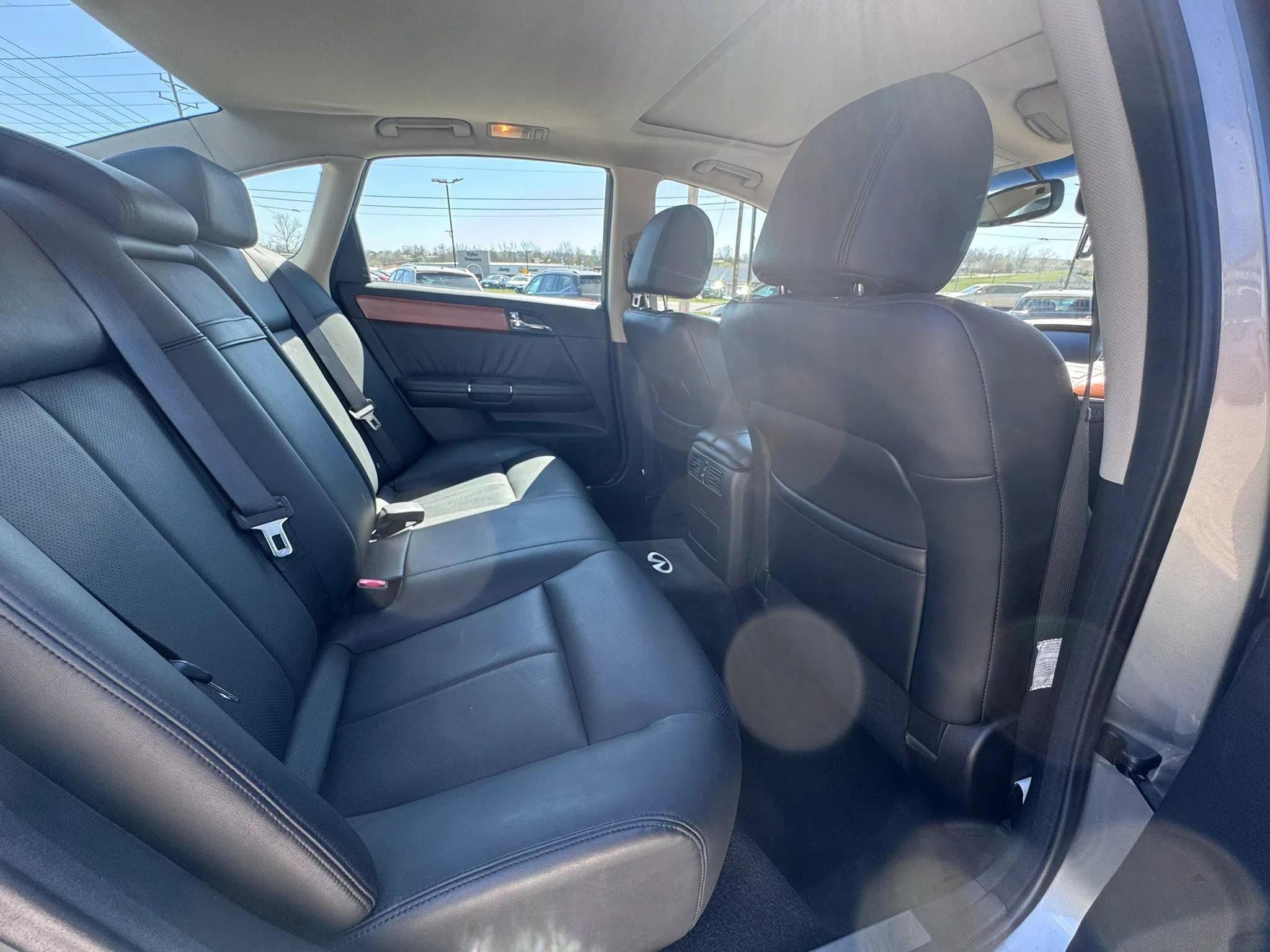 Used 2007 INFINITI M35 x w/ Technology Pkg image 26