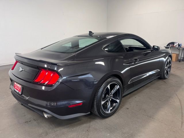 Used 2022 Ford Mustang Coupe image 3