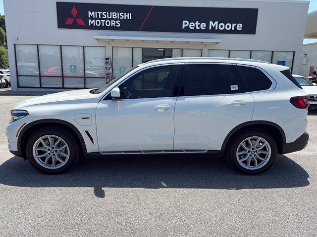 Used 2023 BMW X5 xDrive45e AWD/4WD image 3