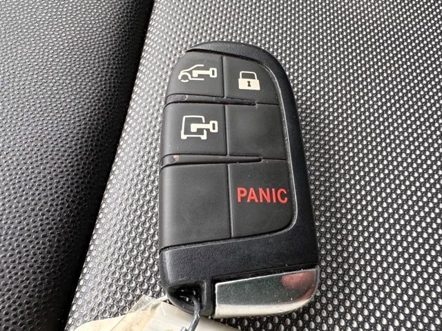Used 2025 RAM ProMaster 2500 w/ Convenience Group FWD image 19