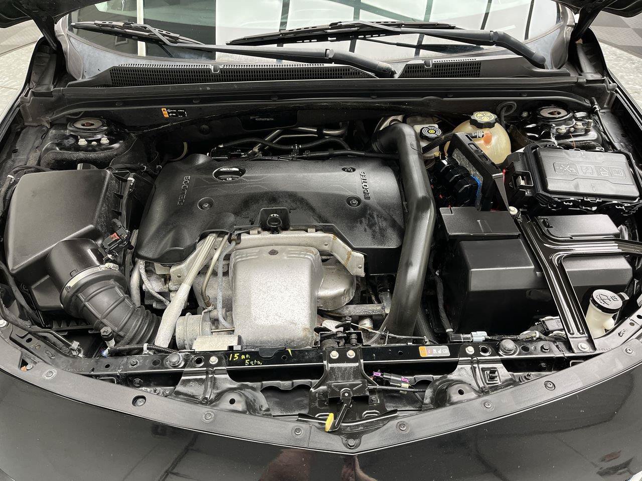 Used 2016 Chevrolet Malibu LT FWD image 25