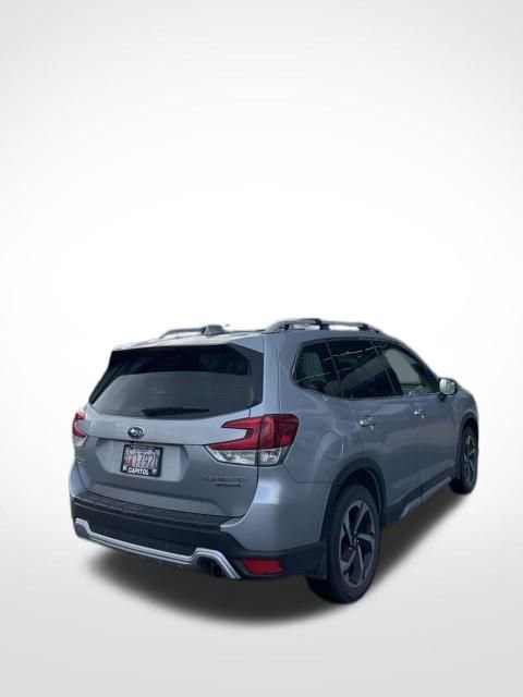 Used 2023 Subaru Forester Touring image 5