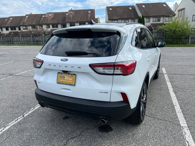 Used 2022 Ford Escape SE w/ SE Sport Appearance Package AWD/4WD image 10