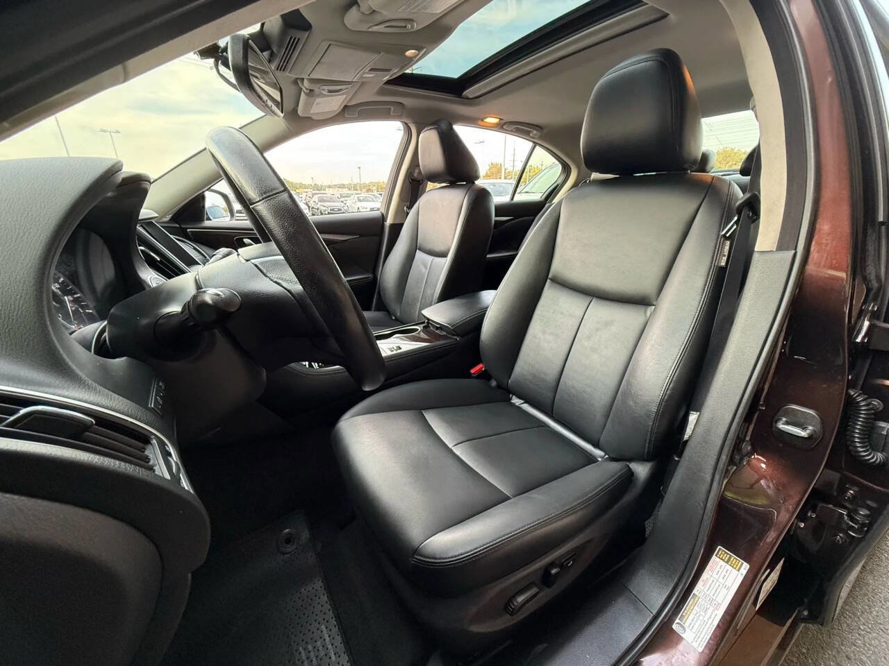 Used 2018 INFINITI Q50 Luxe w/ Essential Package (3.0T Luxe) image 24