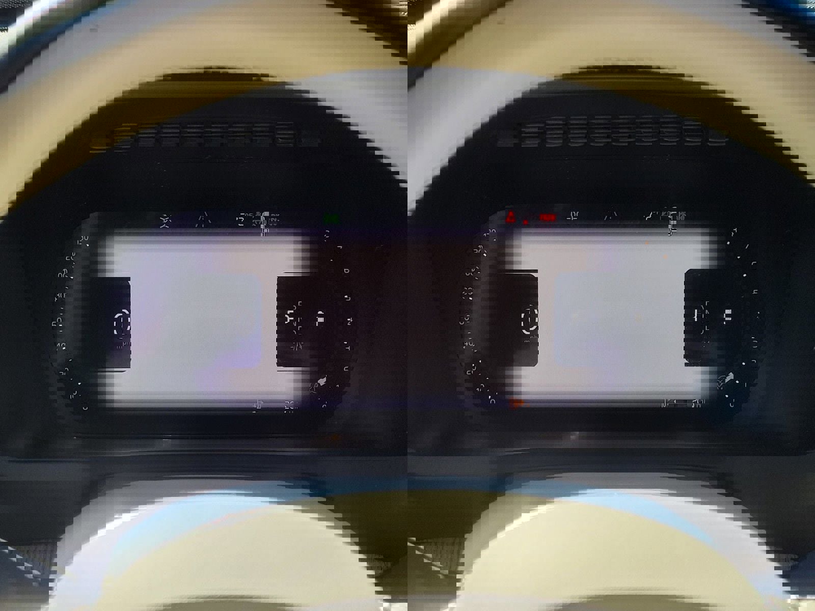 Certified 2023 Volvo XC90 B6 Plus w/ Protection Package Premier AWD/4WD image 19