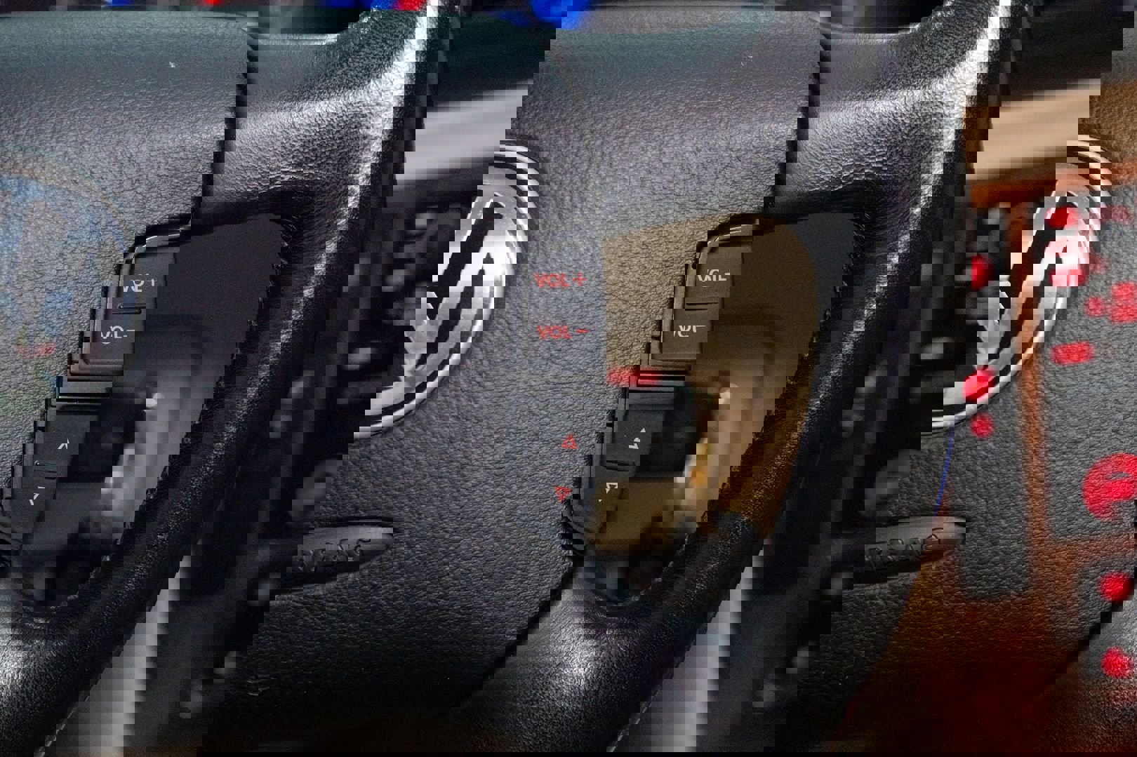 Used 2002 Volkswagen Passat GLX image 34