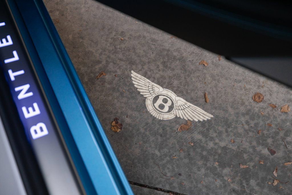 Certified 2022 Bentley Continental GT AWD/4WD image 39