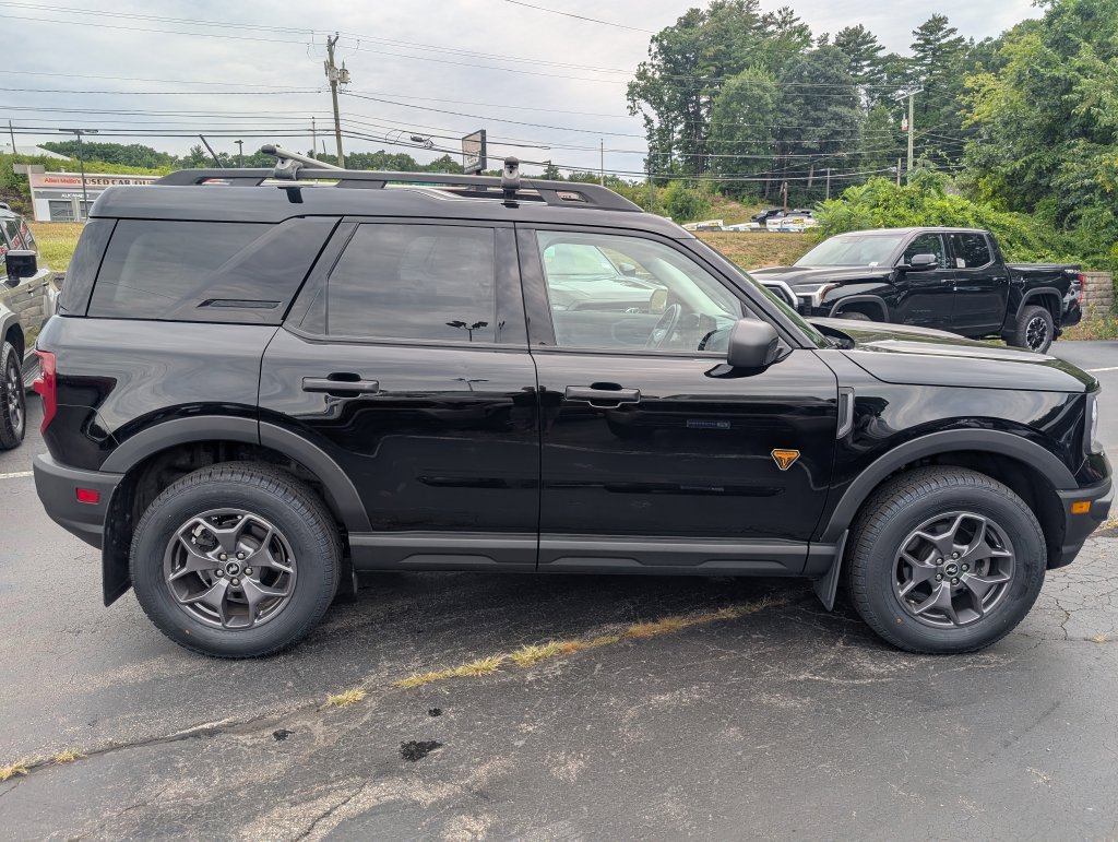 Used 2023 Ford Bronco Sport Badlands AWD/4WD image 9