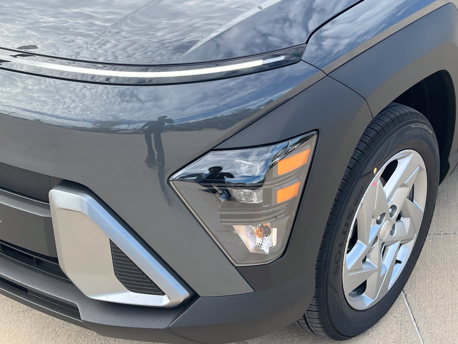 New 2027 Hyundai Kona SE FWD image 4