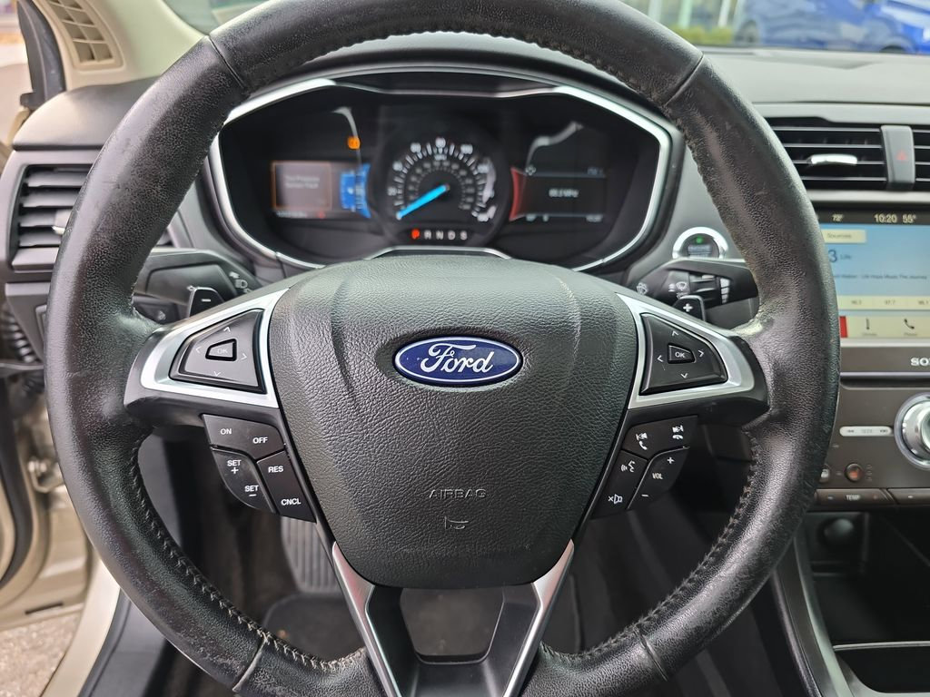 Used 2018 Ford Fusion Titanium image 21