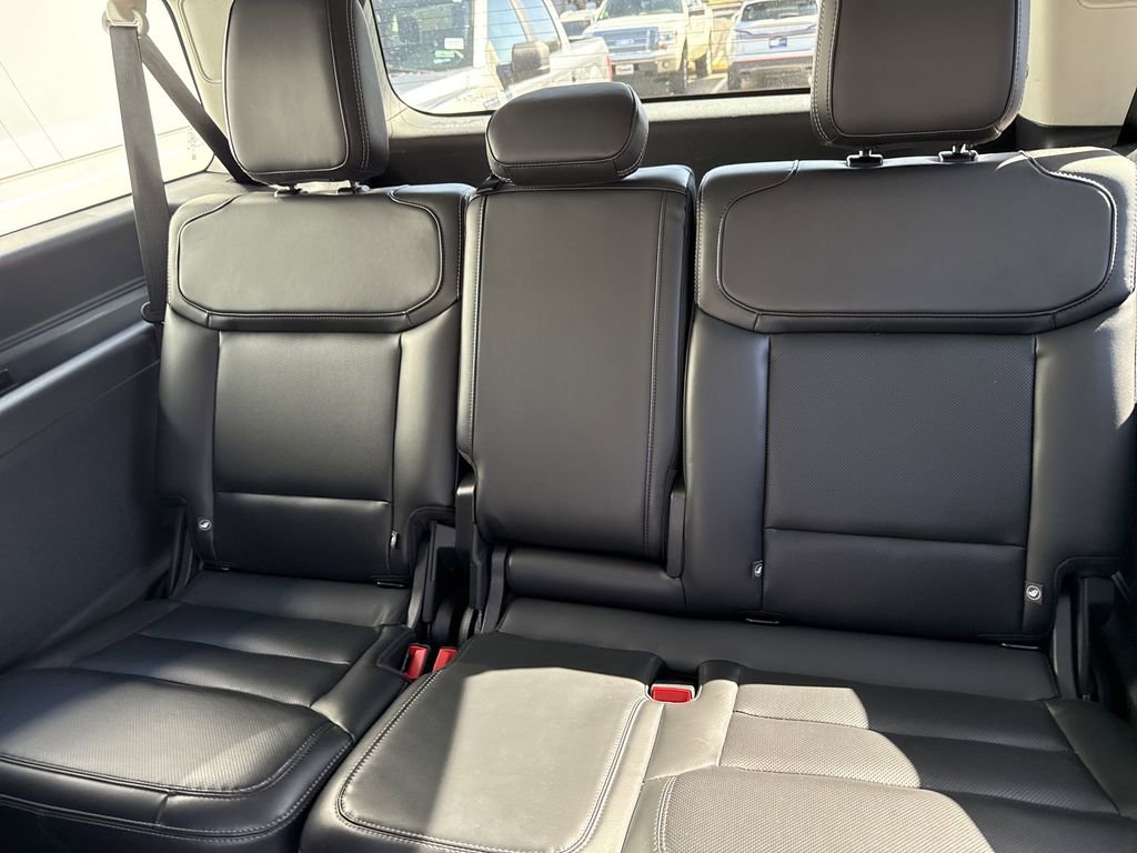 Used 2025 Ford Expedition Max Platinum image 16