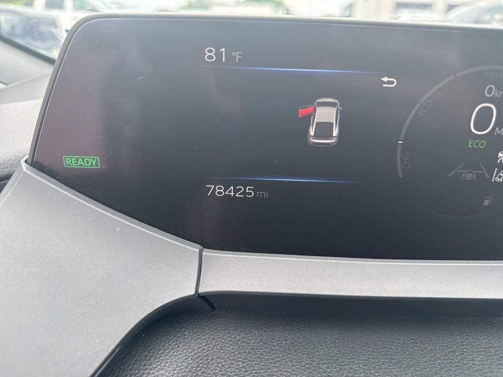 Used 2024 Toyota Prius XLE FWD image 12