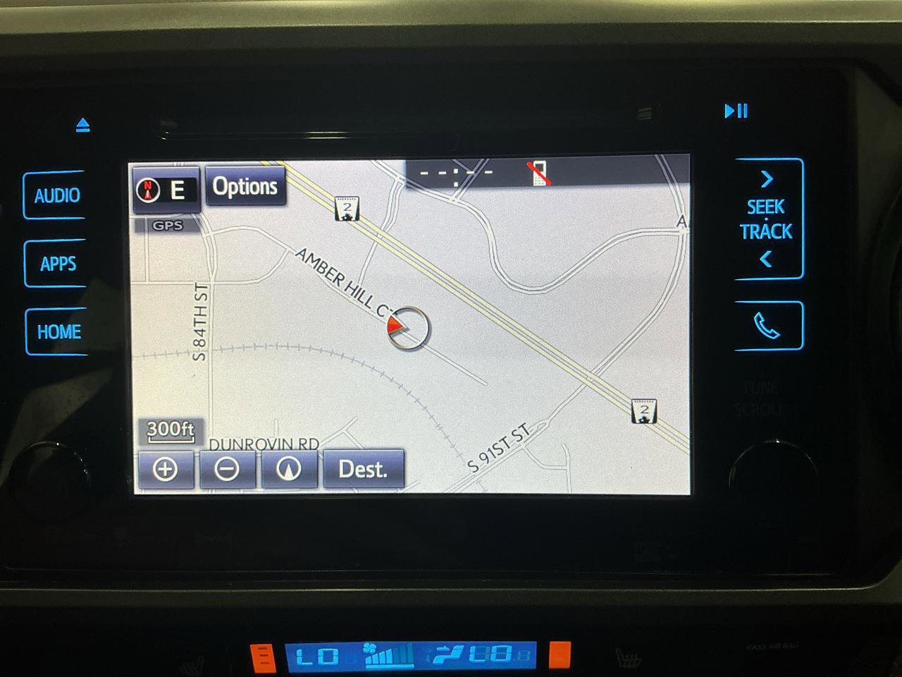Used 2019 Toyota Tacoma SR5 AWD/4WD image 17