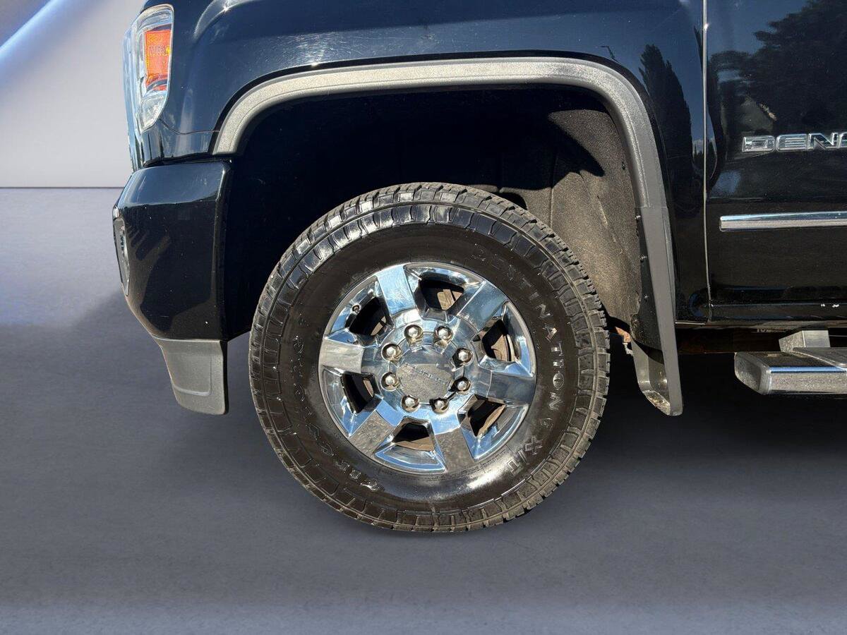 Used 2015 GMC Sierra 3500 Denali w/ Duramax Plus Package AWD/4WD image 14