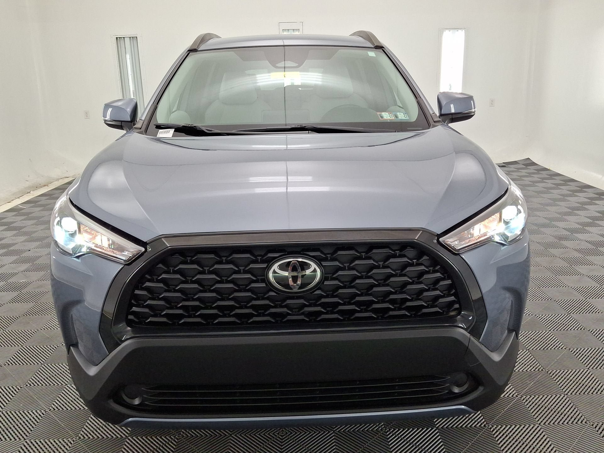 Certified 2024 Toyota Corolla Cross LE AWD/4WD image 28