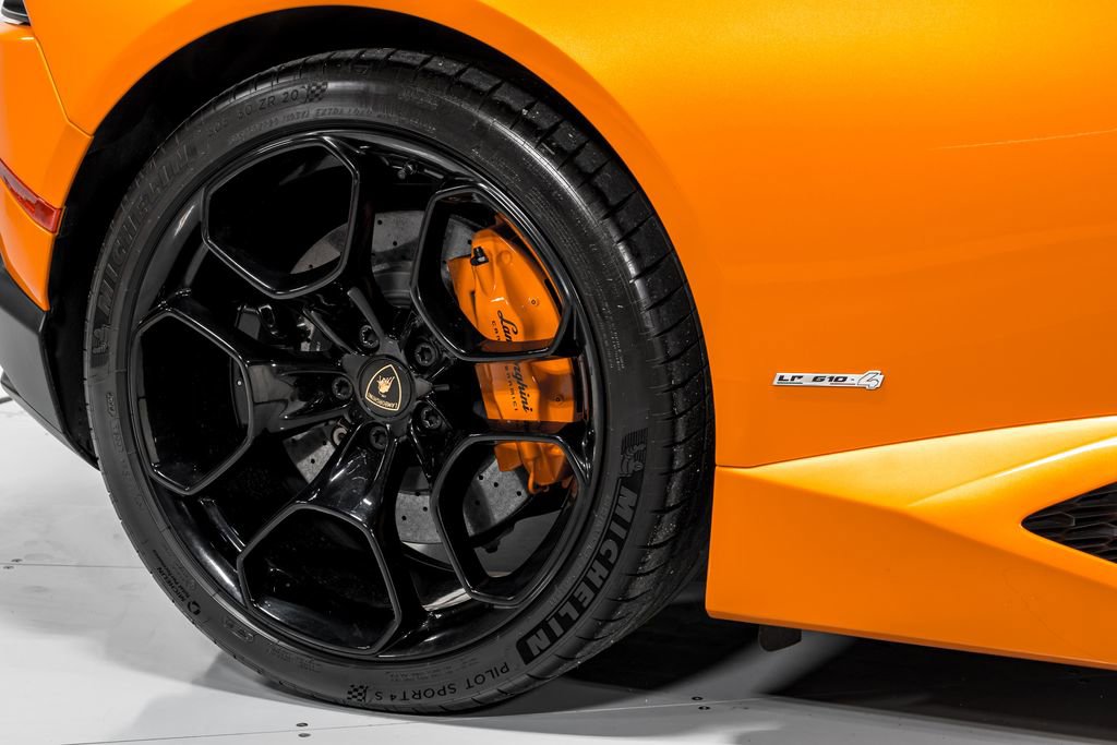 Used 2015 Lamborghini Huracan LP 610-4 image 42