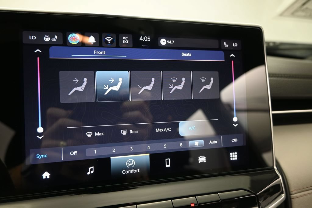 Used 2024 Jeep Compass Limited AWD/4WD image 34