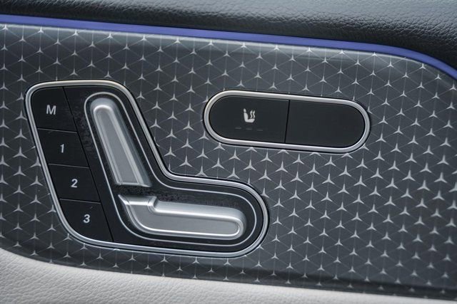 Certified 2025 Mercedes-Benz GLB 250 4MATIC image 39