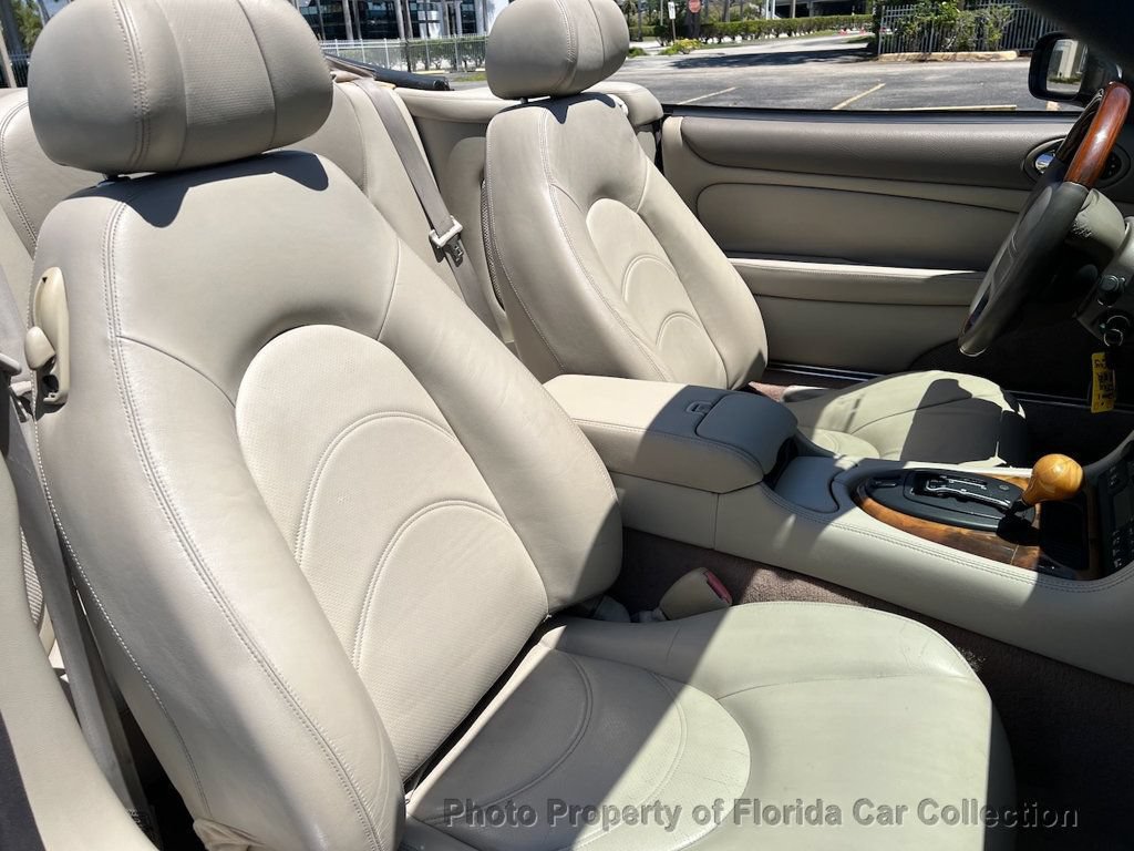 Used 2001 Jaguar XKR Convertible RWD image 12