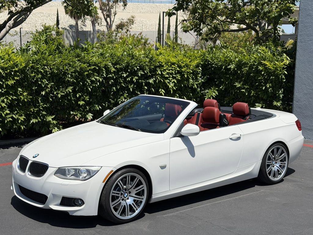 Used 2013 BMW 335i Convertible RWD image 1