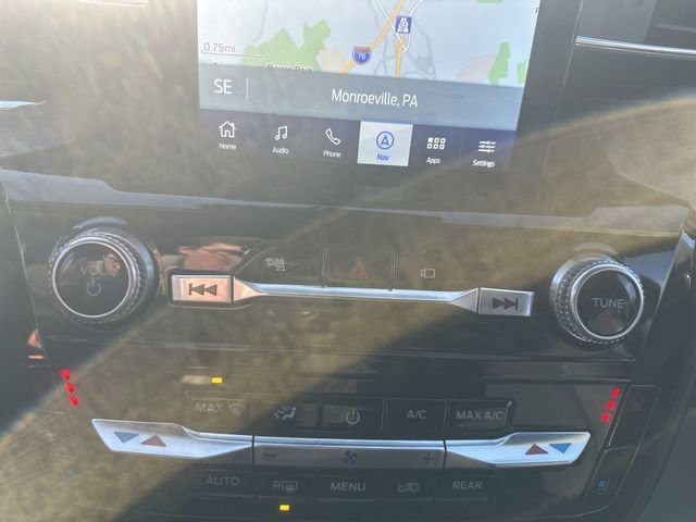 Used 2023 Ford Explorer Platinum w/ Technology Package image 19