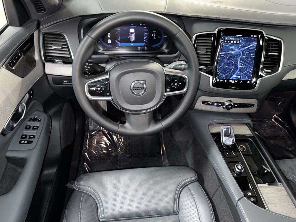 Used 2024 Volvo XC90 T8 Ultimate w/ Protection Package Premier image 4