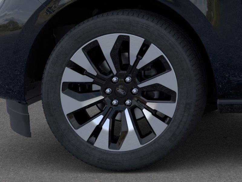 New 2025 Ford Expedition Max Platinum w/ Driver's Package image 19