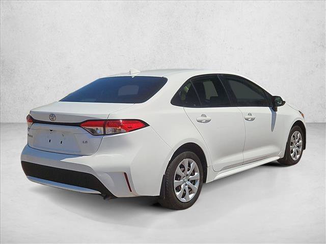 Used 2022 Toyota Corolla LE FWD image 5