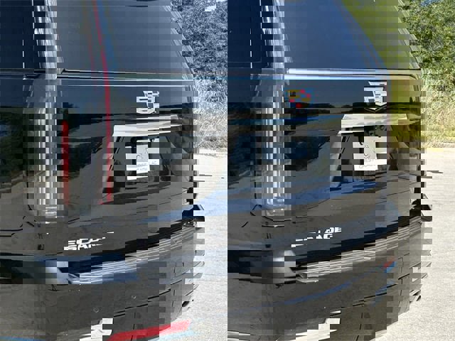 New 2025 Cadillac Escalade Premium Luxury image 8