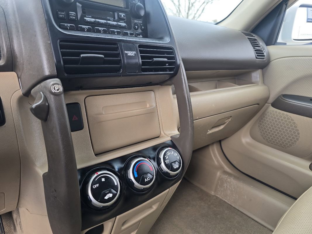 Used 2005 Honda CR-V EX image 14