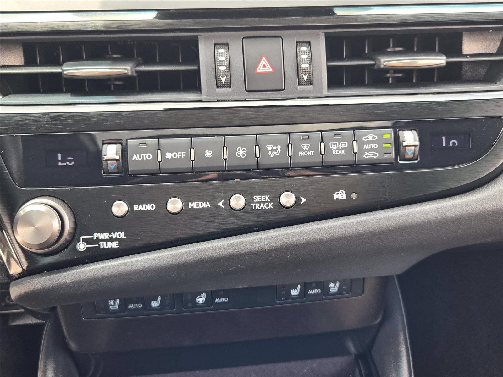 Used 2023 Lexus ES 350 w/ Premium Package FWD image 18