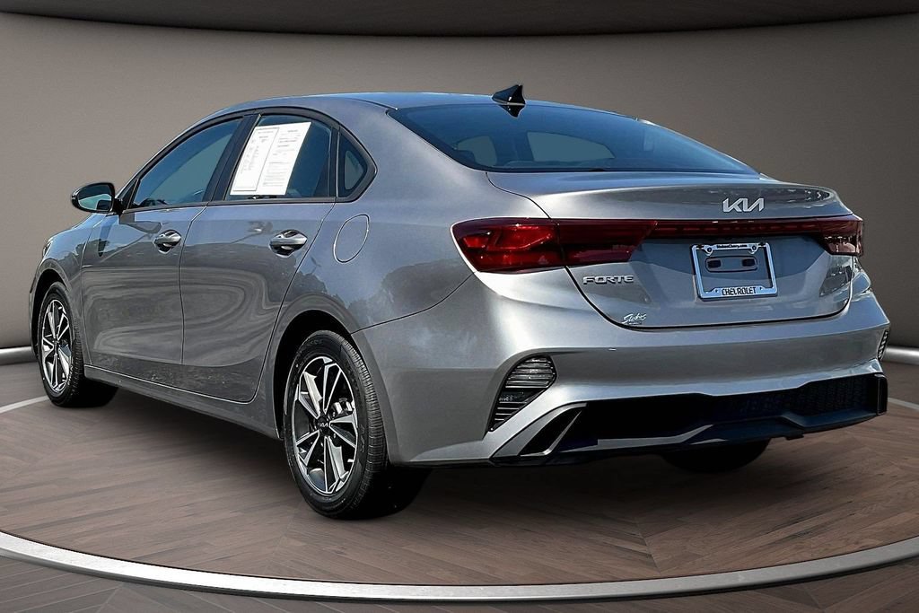 Used 2024 Kia Forte LXS w/ LXS Technology Package FWD image 4