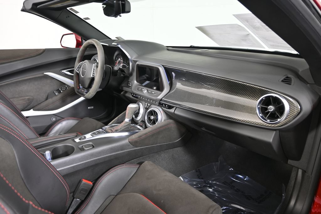 Used 2021 Chevrolet Camaro ZL1 w/ LPO, ZL1 Protection Package RWD image 17