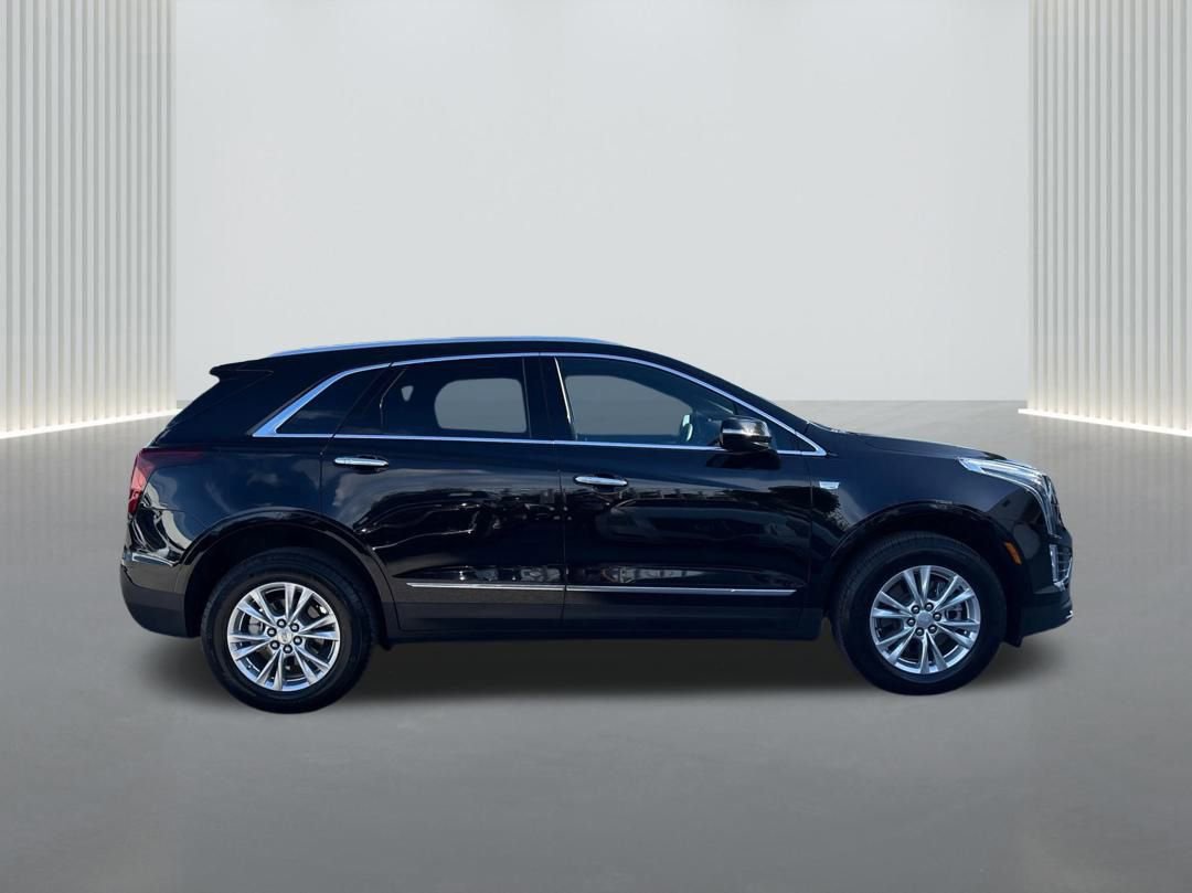 New 2025 Cadillac XT5 Luxury image 4